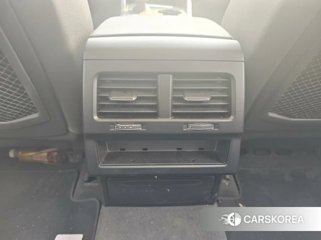Volkswagen Touareg id 4259854 из Китая 17