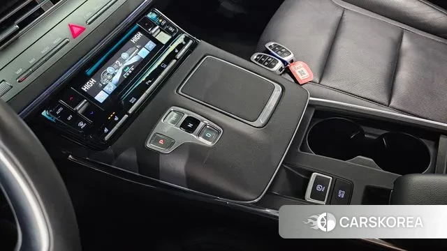 Hyundai The New Grandeur IG id 3707939 из Кореи 19