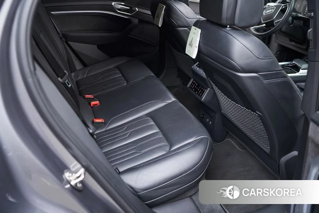 Audi e-Tron id 3812790 из Кореи 15