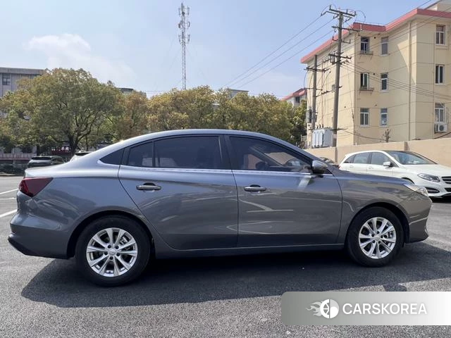 Roewe i5 id 4238091 из Китая 22