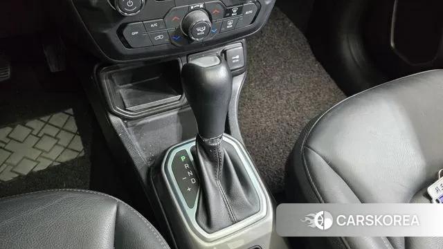 Jeep Renegade id 3324829 из Кореи 19