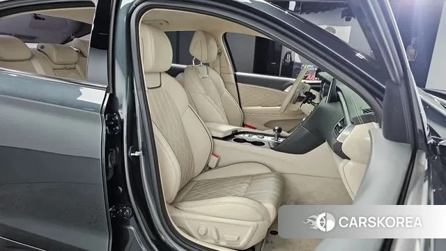 Genesis G70 id 3636570 из Кореи 19