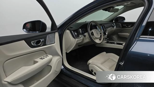 Volvo V60 Cross-Country 2nd Generation id 4525483 из Кореи 33