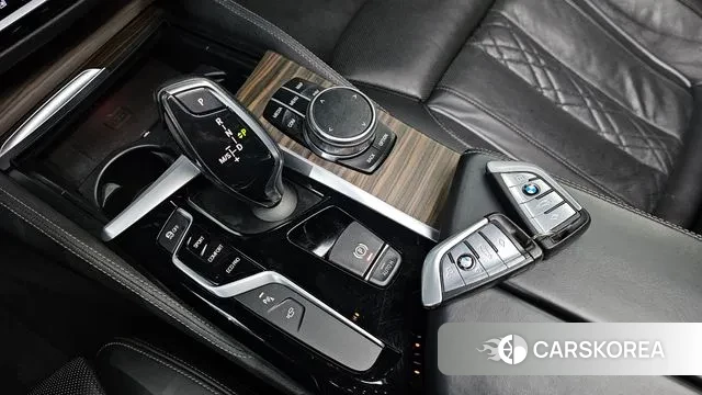 BMW 5 Series (G30) id 3418230 из Кореи 19