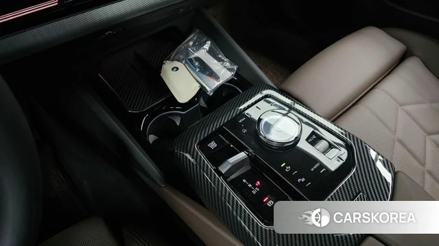 BMW 5 Series (G60) id 4474409 из Кореи 31