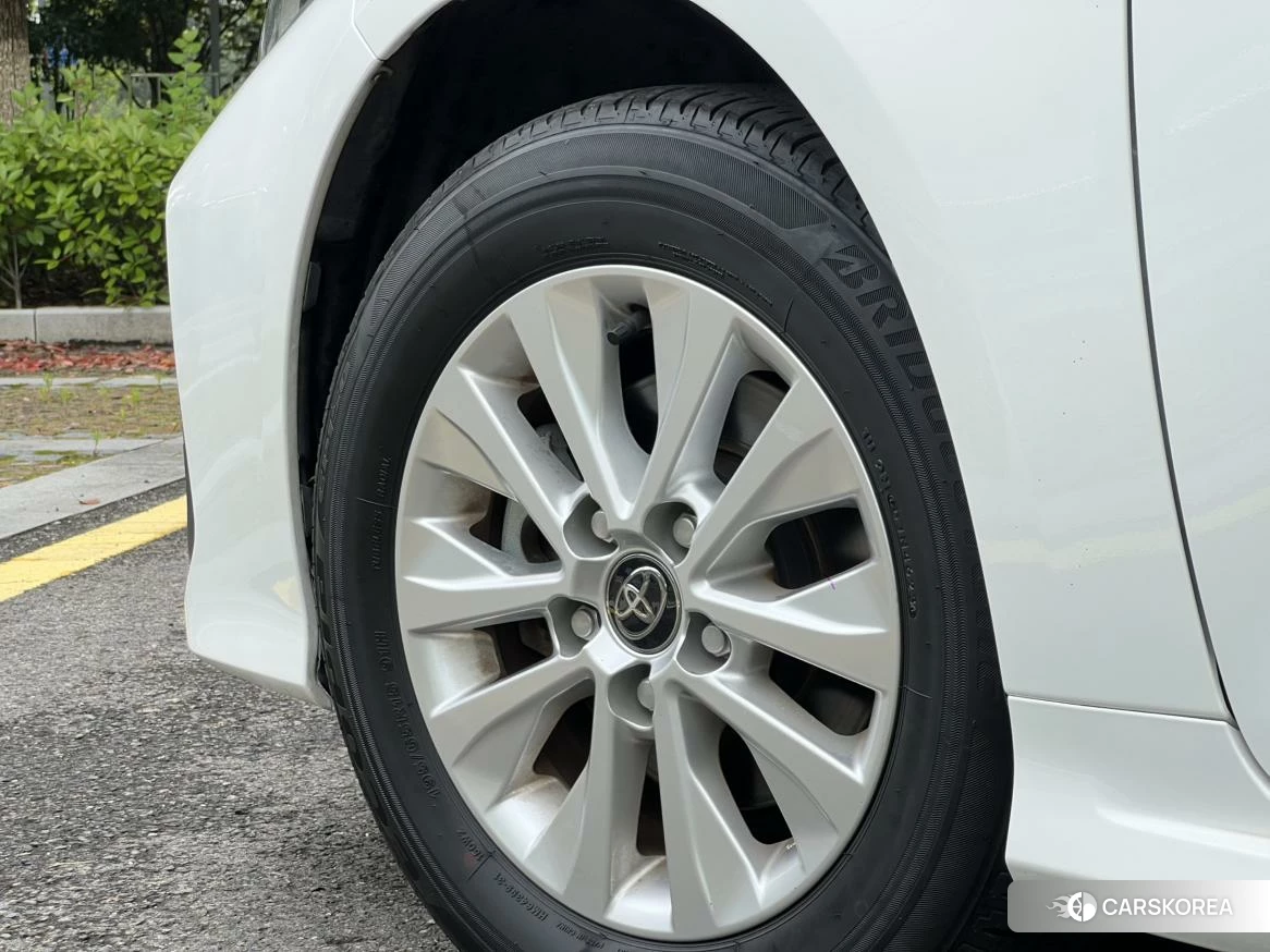 Toyota Corolla id 4485484 из Китая 30