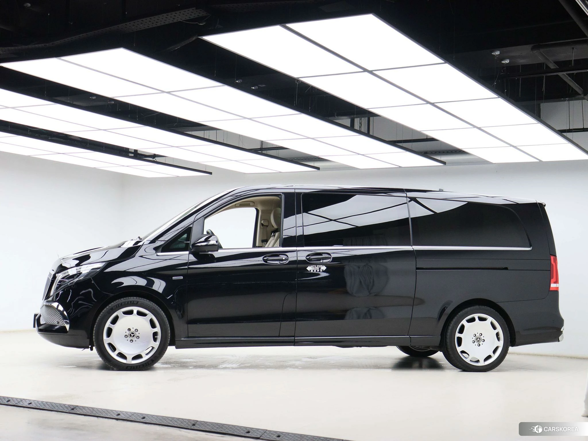 Mercedes-Benz V-class id 4419297 из Китая 30