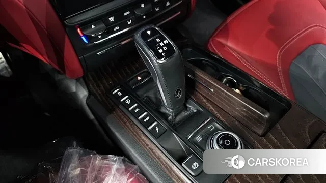 Maserati Quattroporte id 3355954 из Кореи 19