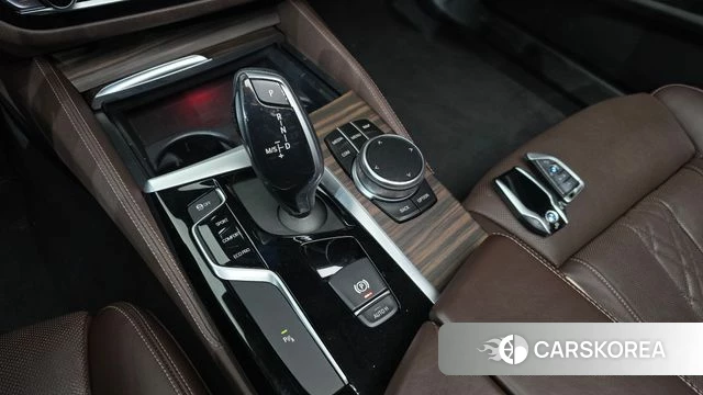 BMW 5 Series (G30) id 3955292 из Кореи 19