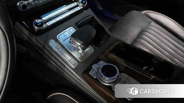 Genesis G90 id 3899607 из Кореи 19