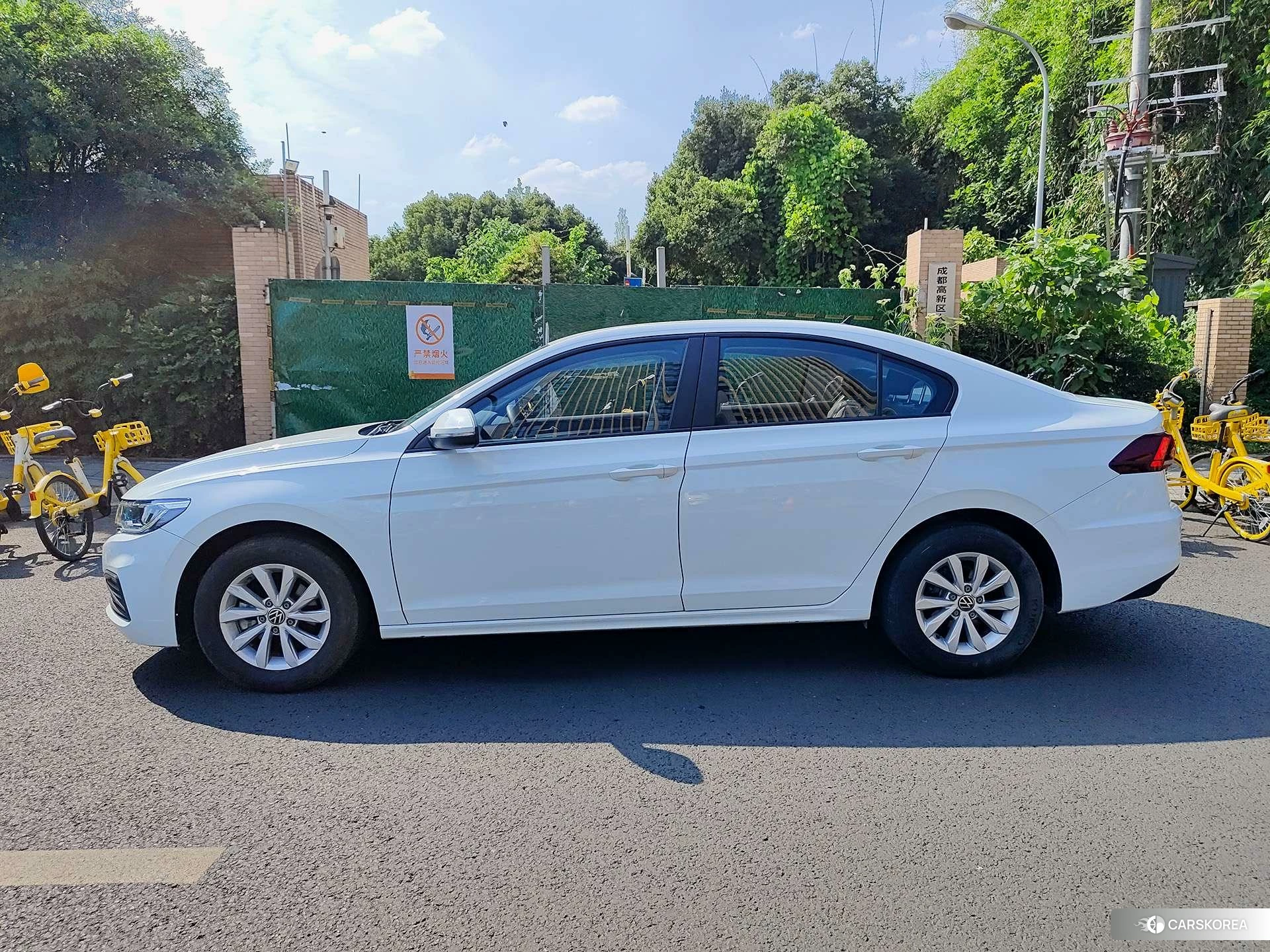 Volkswagen Bora id 4441062 из Китая 10