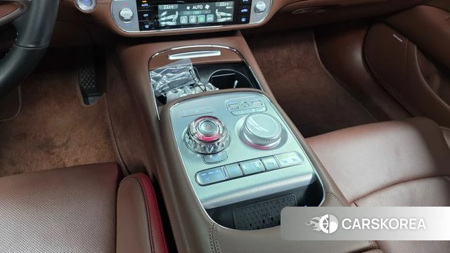 Genesis G90 (RS4) id 3914218 из Кореи 19