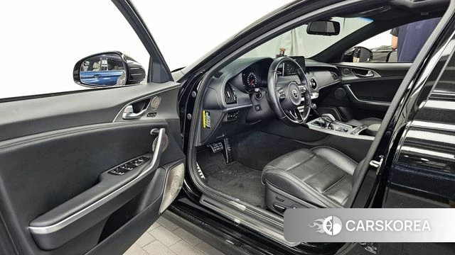 Kia Stinger id 4477432 из Кореи 18
