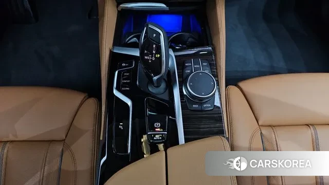 BMW 5 Series (G30) id 3354522 из Кореи 19