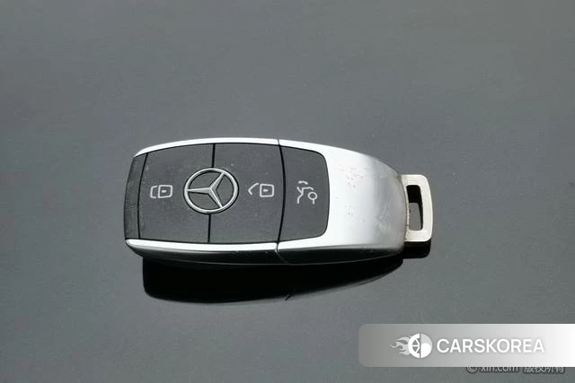Mercedes-Benz GLB id 4298334 из Китая 23