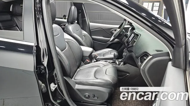 Jeep Cherokee (KL) id 2813230 из Кореи 19