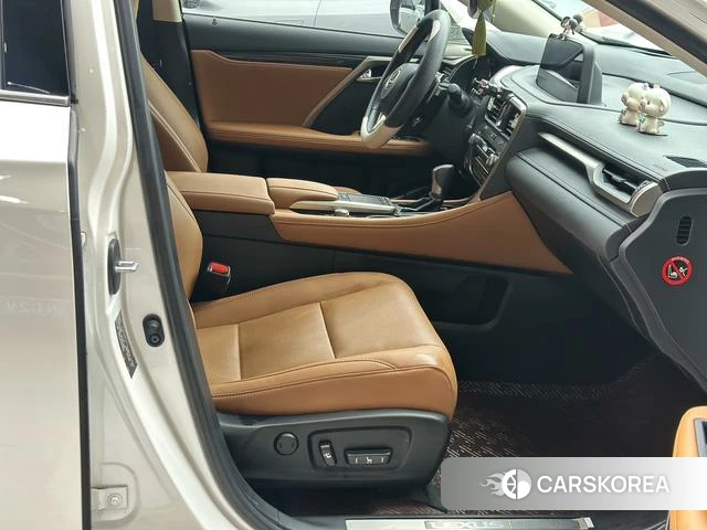 Lexus RX id 4329117 из Китая 9