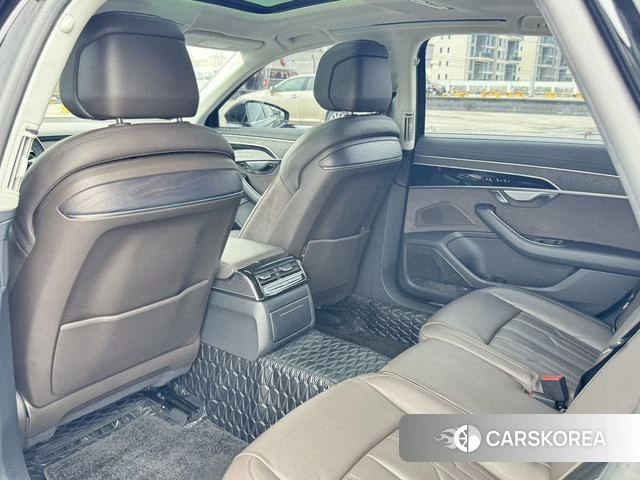Audi A8 id 4259534 из Китая 16