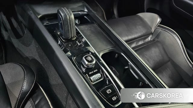 Volvo XC60 second Generation id 4283896 из Кореи 19
