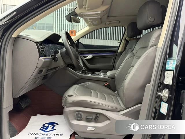 Volkswagen Touareg id 4276961 из Китая 15