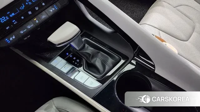 Hyundai Avante Hybrid (CN7) id 3282917 из Кореи 19