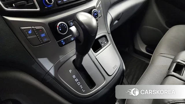 Hyundai The New Grand Starex id 2328603 из Кореи 19