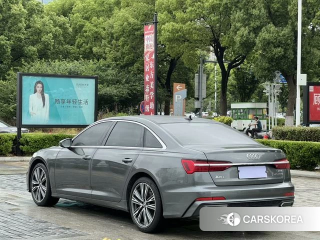 Audi A6L id 4359157 из Китая 9