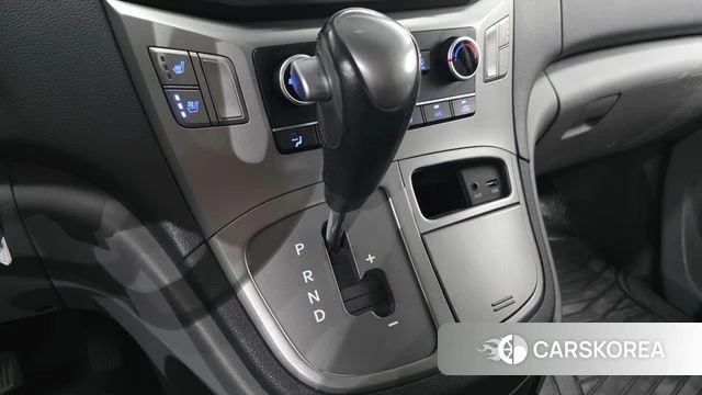 Hyundai The New Grand Starex id 4586881 из Кореи 29