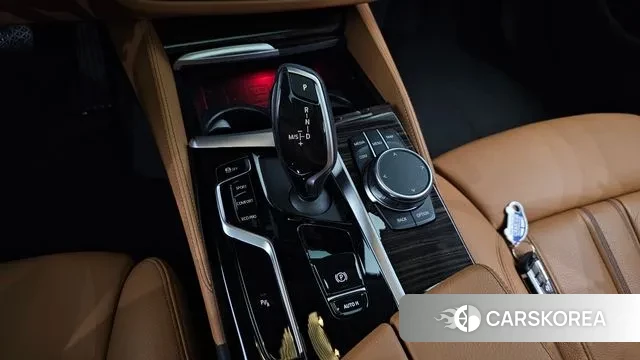 BMW 5 Series (G30) id 3088567 из Кореи 19