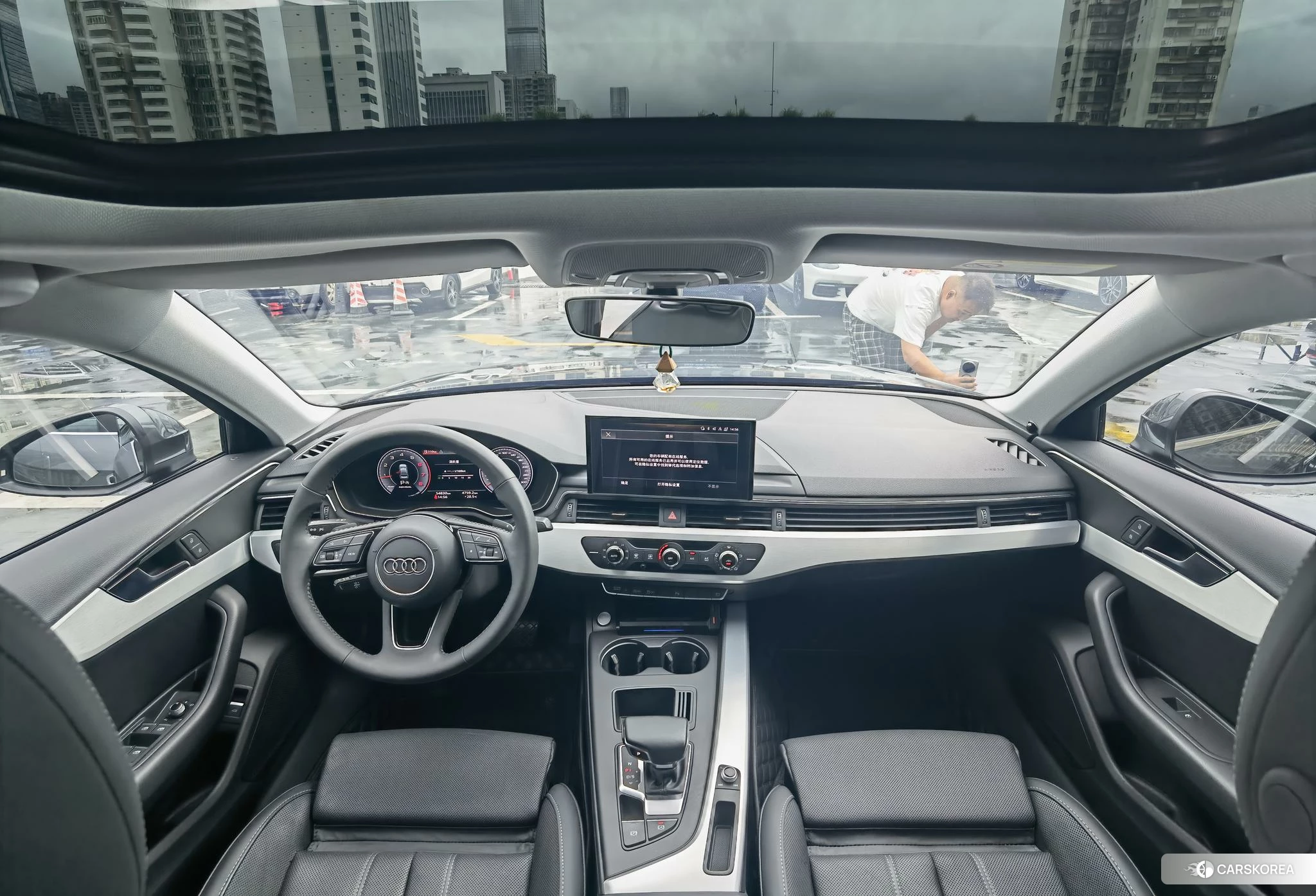Audi A4L id 4440937 из Китая 9