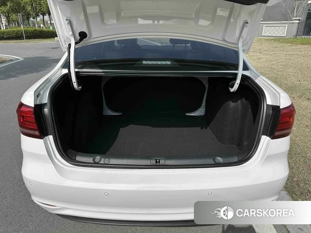 Volkswagen Lavida id 4348906 из Китая 14