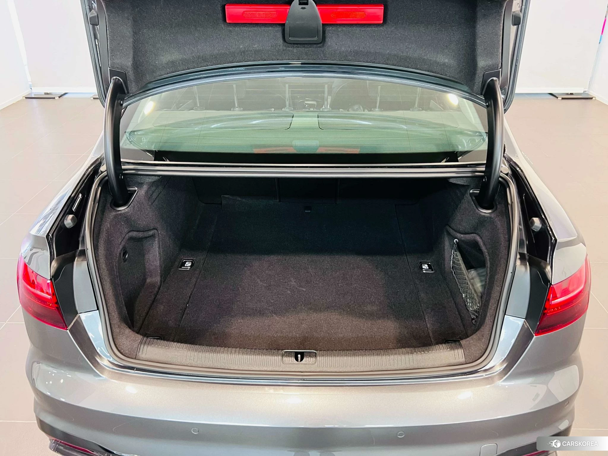 Audi A4L id 4467445 из Китая 14