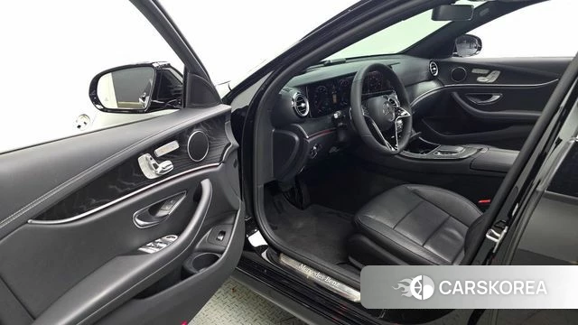 Mercedes-Benz E-Class W213 id 4773996 из Кореи 31
