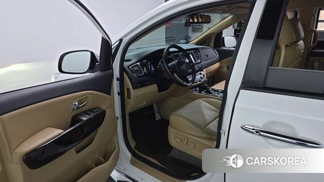 Kia The New Carnival id 4937290 из Кореи 30