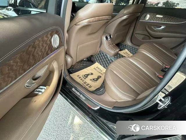 Mercedes-Benz E-class id 4257162 из Китая 17