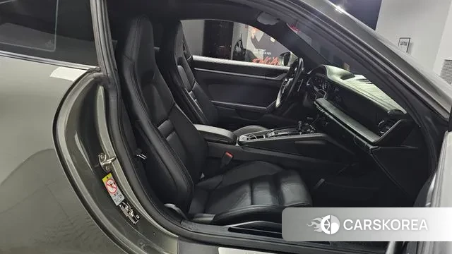 Porsche 911(992) id 3444297 из Кореи 19