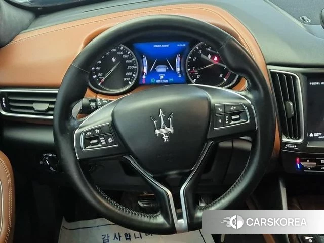 Maserati Levante id 3834656 из Кореи 17