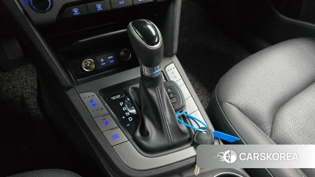 Hyundai Avante AD id 3845998 из Кореи 19