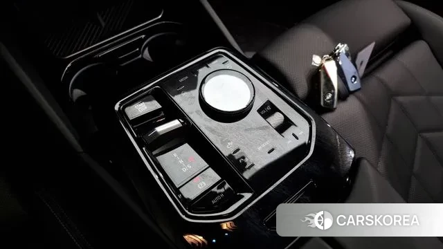 BMW 5 Series (G60) id 2889114 из Кореи 19