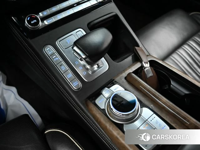 Genesis G90 id 4269112 из Кореи 19