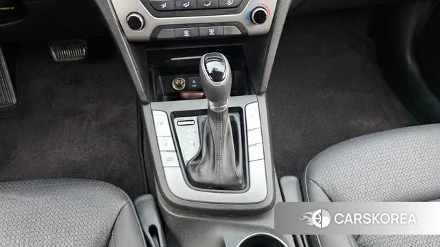 Hyundai Avante AD id 3515313 из Кореи 19