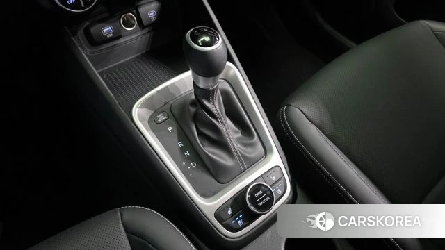 Hyundai Venue id 4343421 из Кореи 29