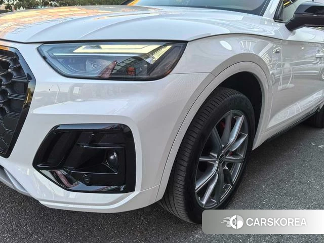 Audi Q5L id 3856105 из Китая 20