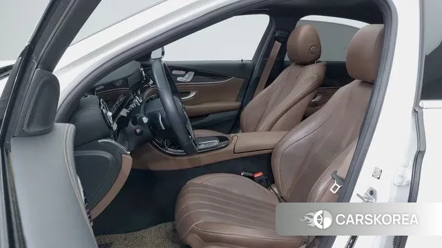 Mercedes-Benz E-Class W213 id 3702688 из Кореи 19