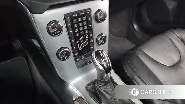 Volvo V40 id 3558024 из Кореи 19