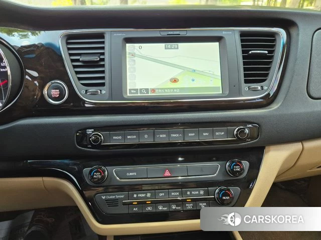 Kia The New Carnival id 4471334 из Кореи 19