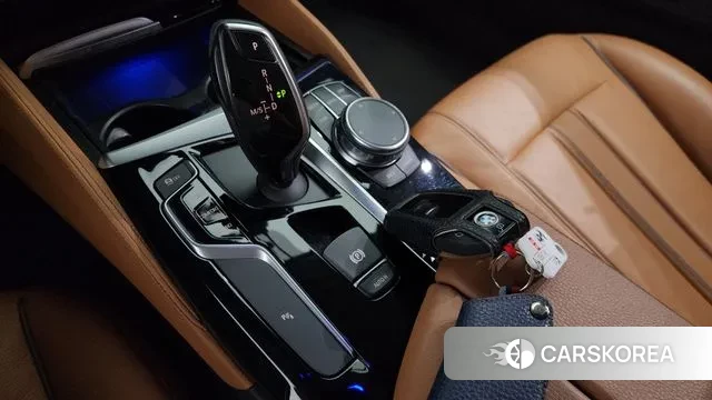 BMW 5 Series (G30) id 2941501 из Кореи 19