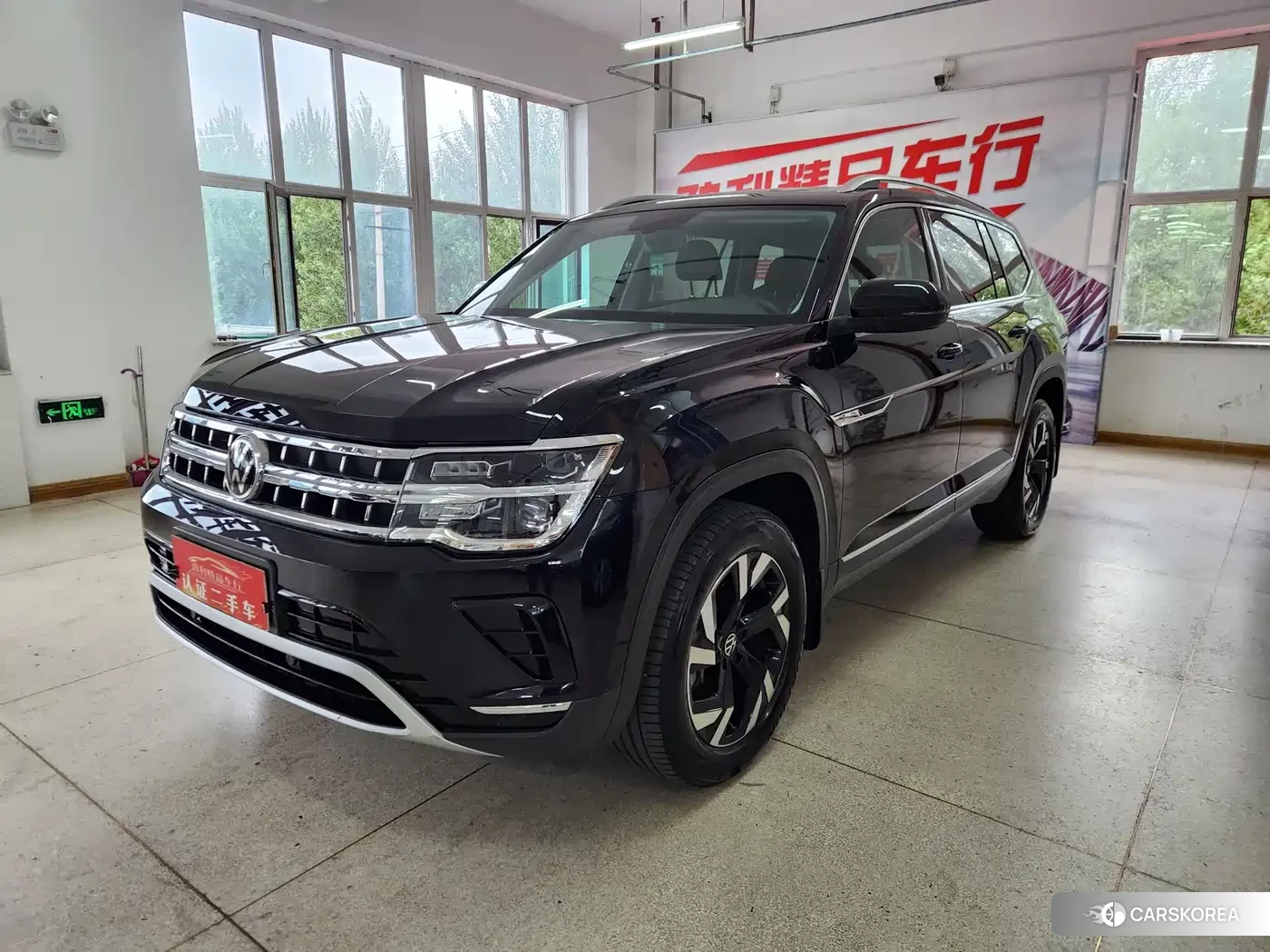 Volkswagen Touareg id 4653819 из Китая 9