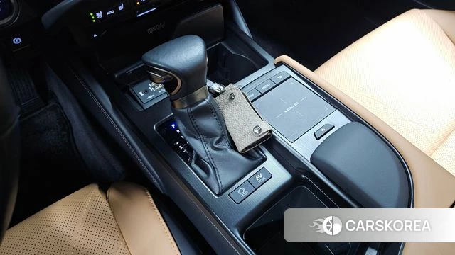 Lexus ES300h 7th generation id 3871727 из Кореи 19