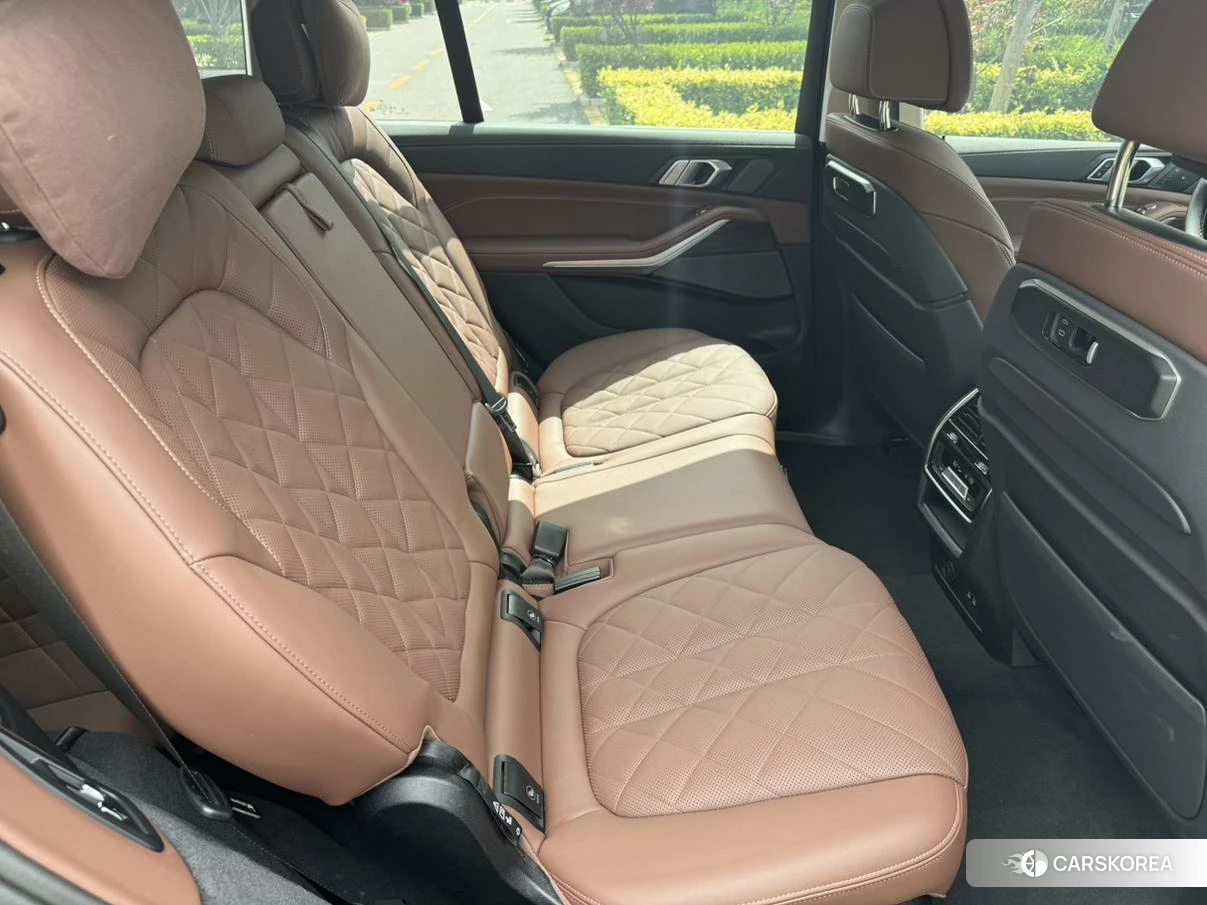 BMW X7 id 4485608 из Китая 11